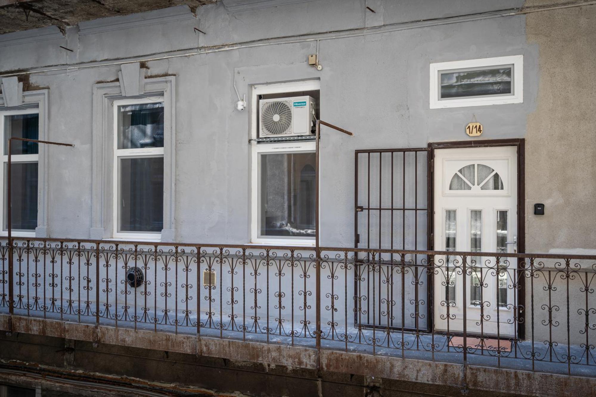 Affordable Heroes' Square Residence Budapest Eksteriør billede