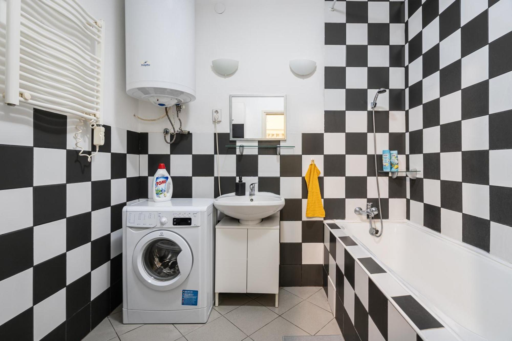 Affordable Heroes' Square Residence Budapest Eksteriør billede