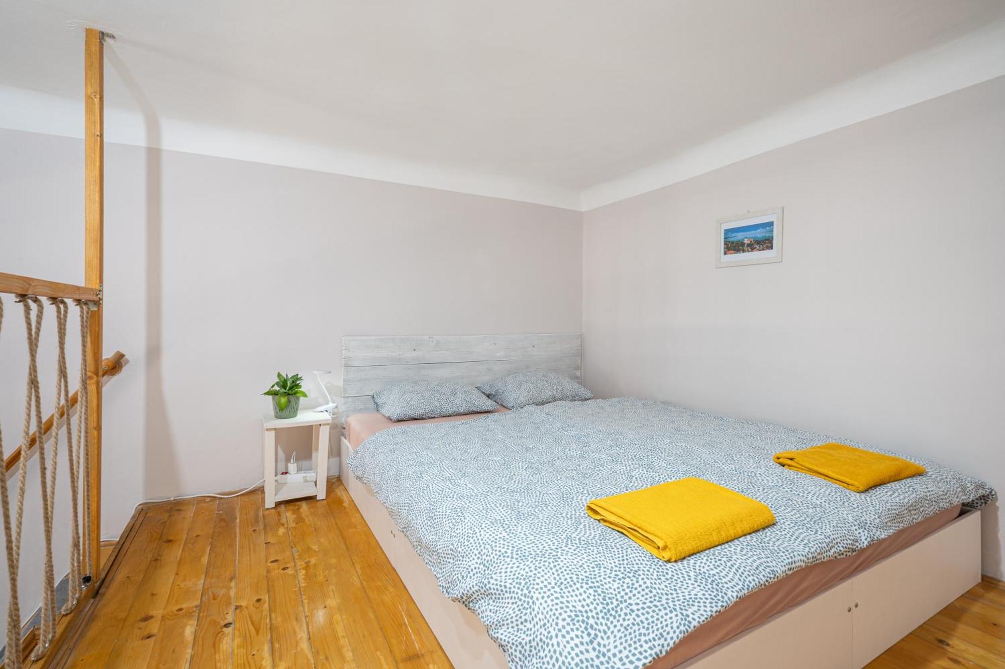 Affordable Heroes' Square Residence Budapest Eksteriør billede
